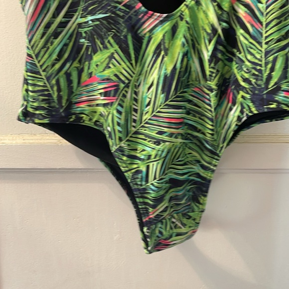 Smart and Sexy One piece swimsuit X-Large Palm Print Green and black - Picture 4 of 5